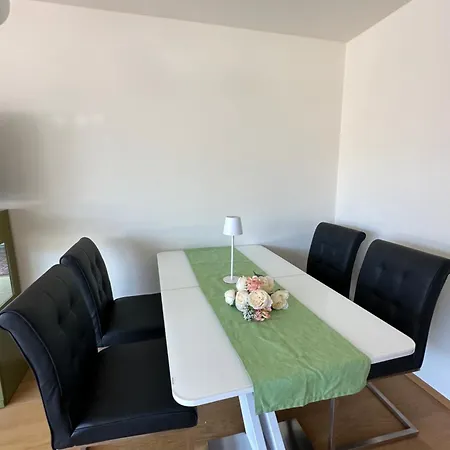 The View - Modern Panorama דירה