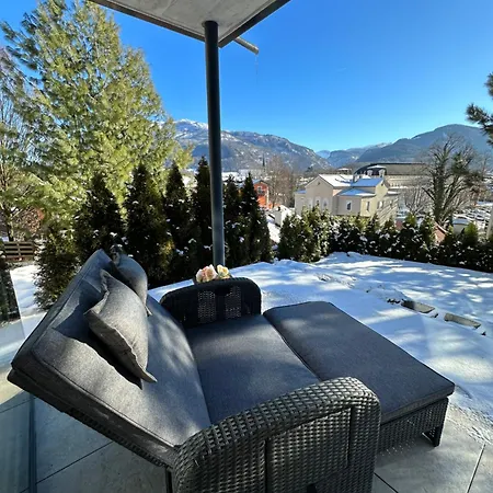 The View - Modern Panorama