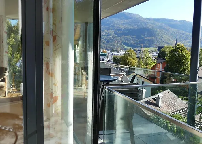 The View - Modern Panorama * Bad Ischl